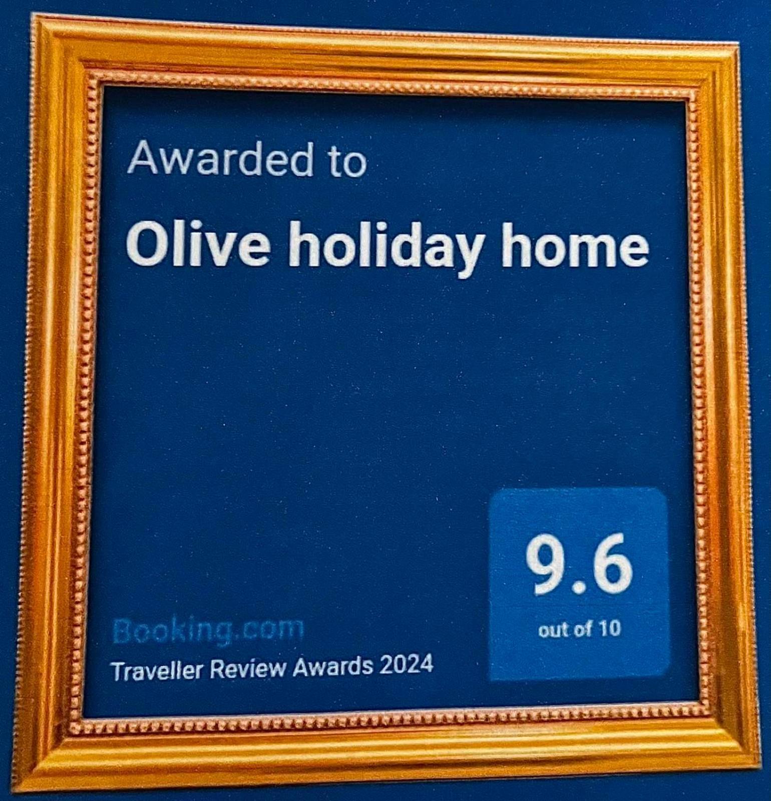 Olive Holiday Home ลากานาส ภายนอก รูปภาพ